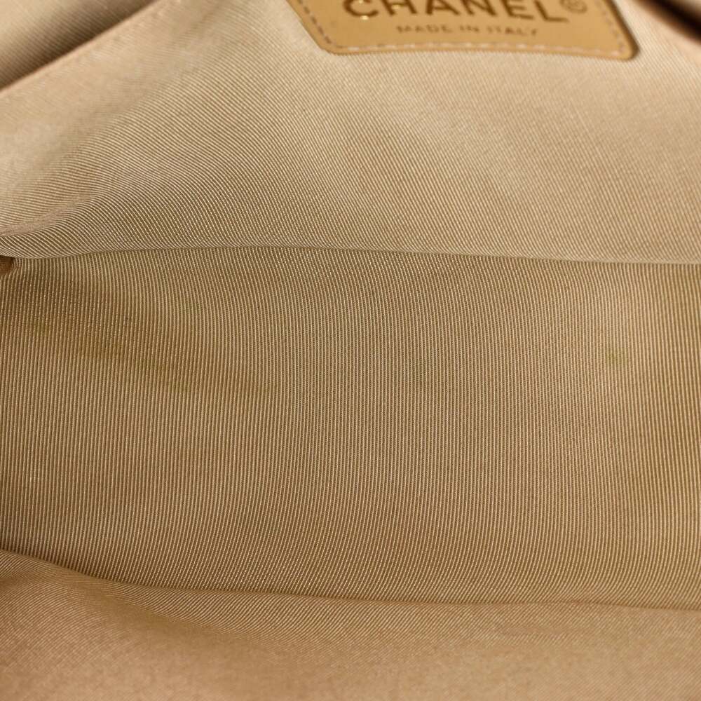 Chanel Boy Flap Bag Quilted Lambskin #228730C36B - Picture 6 of 8